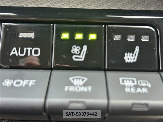 Toyota PRIUS 2023-02 8881678-29