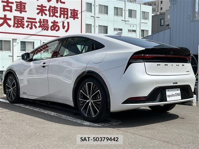 Toyota PRIUS 2023-02 8881678-8