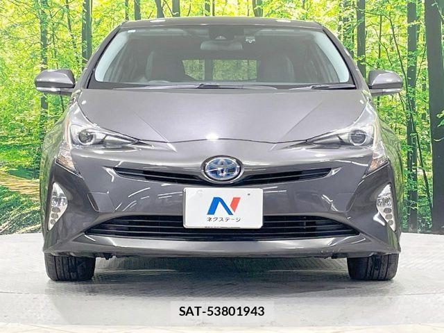 Toyota PRIUS 2015-12 8881682-14