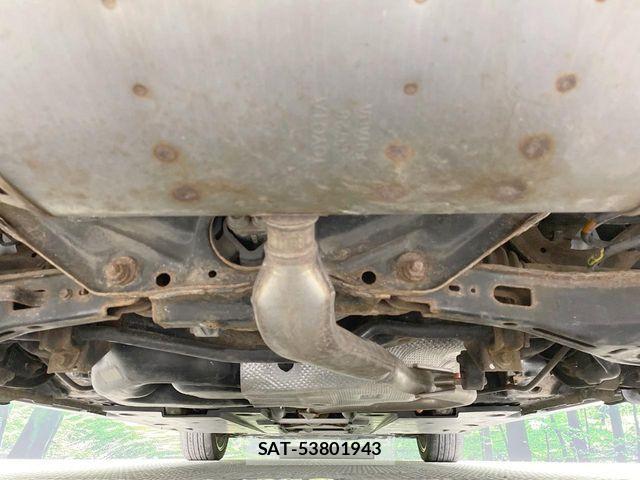 Toyota PRIUS 2015-12 8881682-19