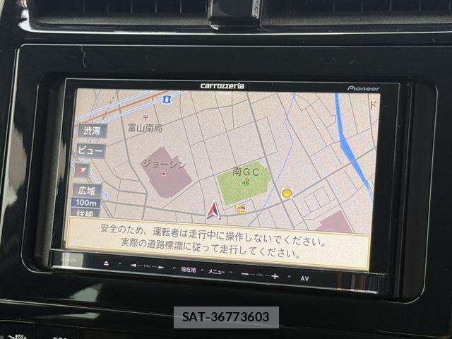Toyota PRIUS 2019-08 8881680-15