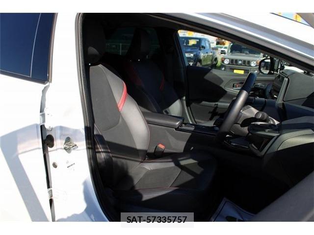 Toyota PRIUS 2023-09 8884218-14