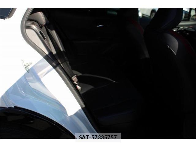Toyota PRIUS 2023-09 8884218-17