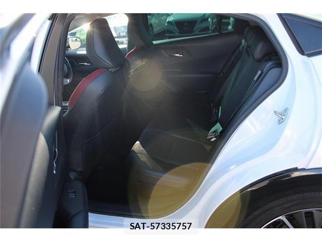 Toyota PRIUS 2023-09 8884218-23