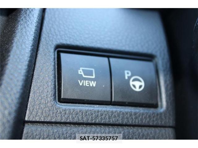 Toyota PRIUS 2023-09 8884218-5