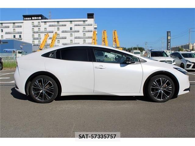 Toyota PRIUS 2023-09 8884218-8