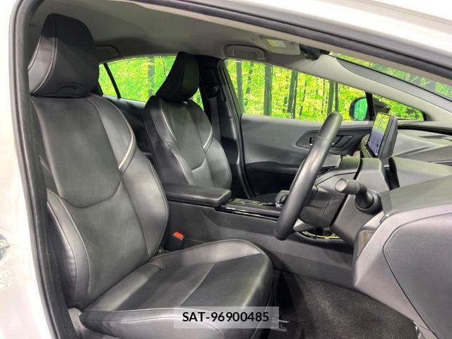 Toyota PRIUS 2023-12 8884216-8