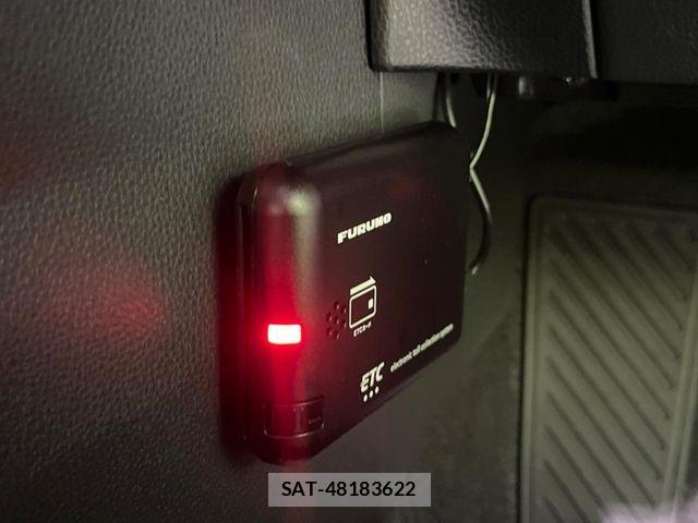 Toyota PRIUS 2024-11 8884217-3
