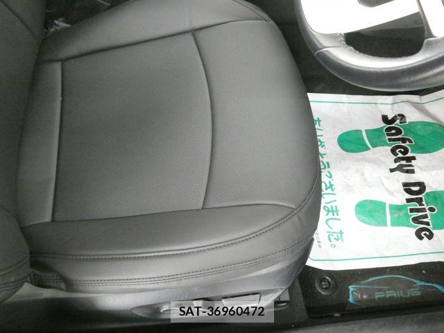 Toyota PRIUS 2016-07 8884219-11