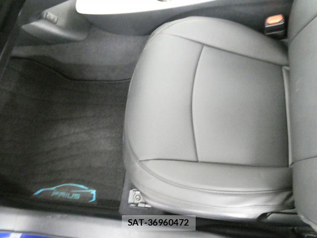 Toyota PRIUS 2016-07 8884219-18