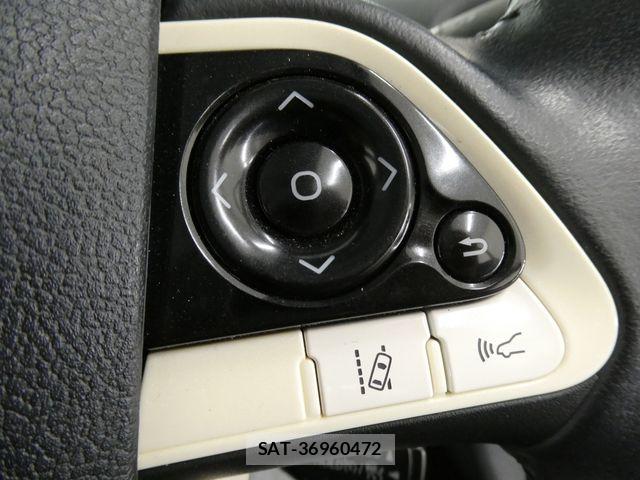 Toyota PRIUS 2016-07 8884219-22