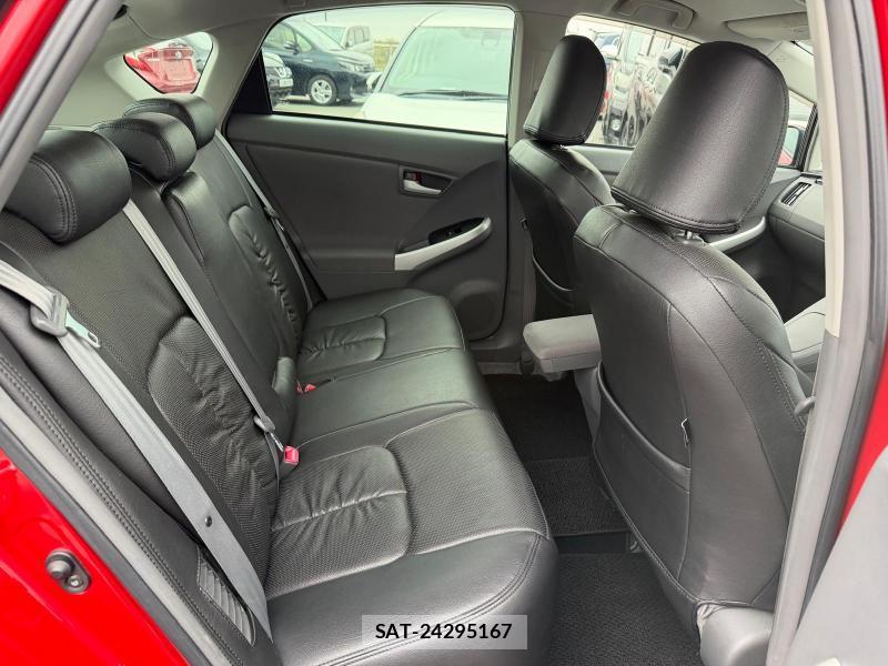 Toyota PRIUS 2011-03 1297042-11