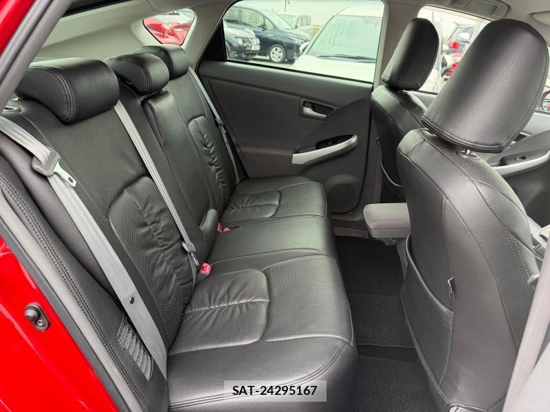 Toyota PRIUS 2011-03 1297042-12