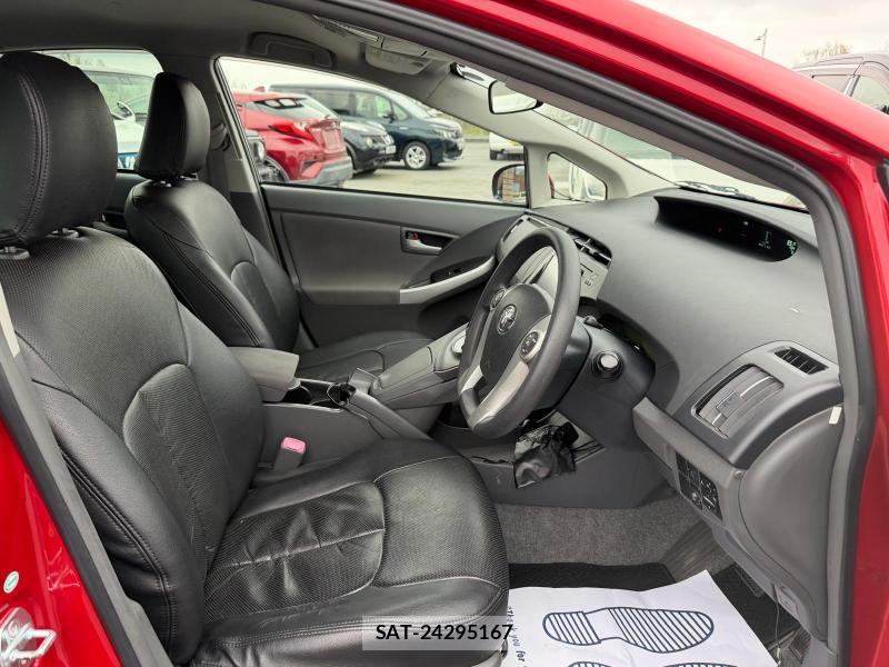 Toyota PRIUS 2011-03 1297042-14