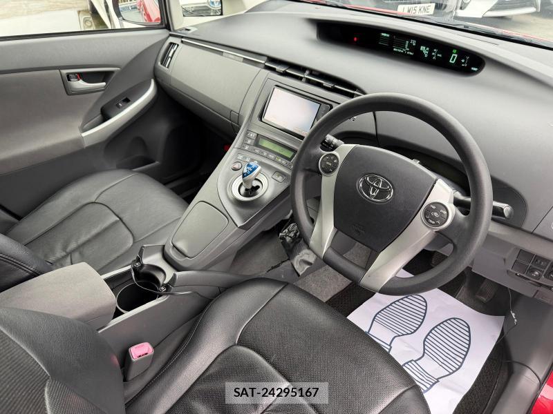 Toyota PRIUS 2011-03 1297042-15
