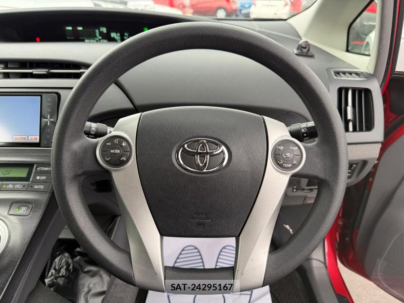 Toyota PRIUS 2011-03 1297042-17