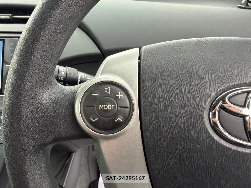 Toyota PRIUS 2011-03 1297042-19