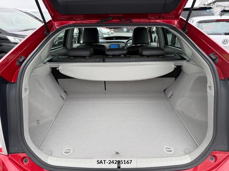 Toyota PRIUS 2011-03 1297042-28