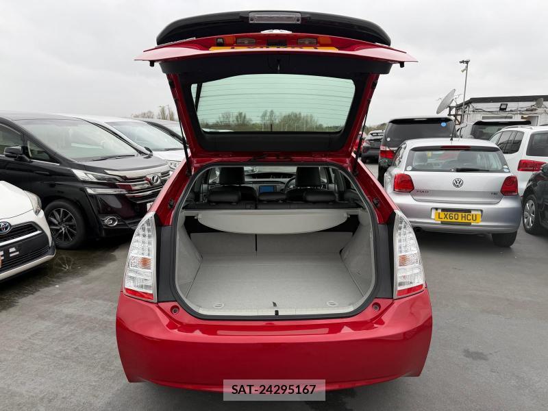 Toyota PRIUS 2011-03 1297042-30
