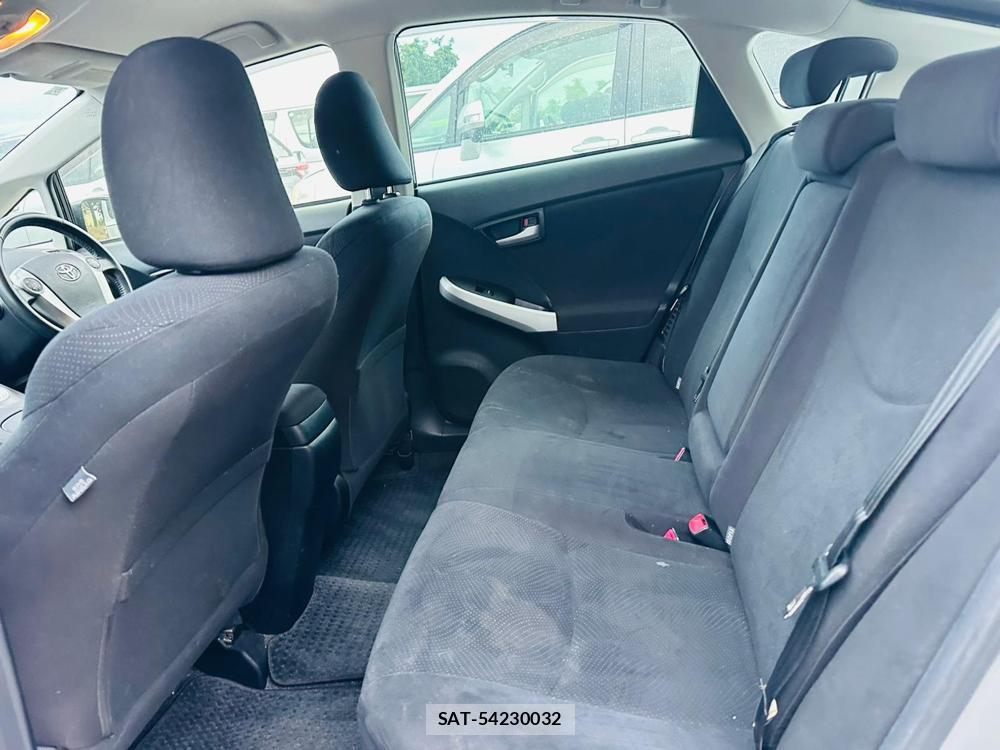 Toyota PRIUS 2012 6904588-9