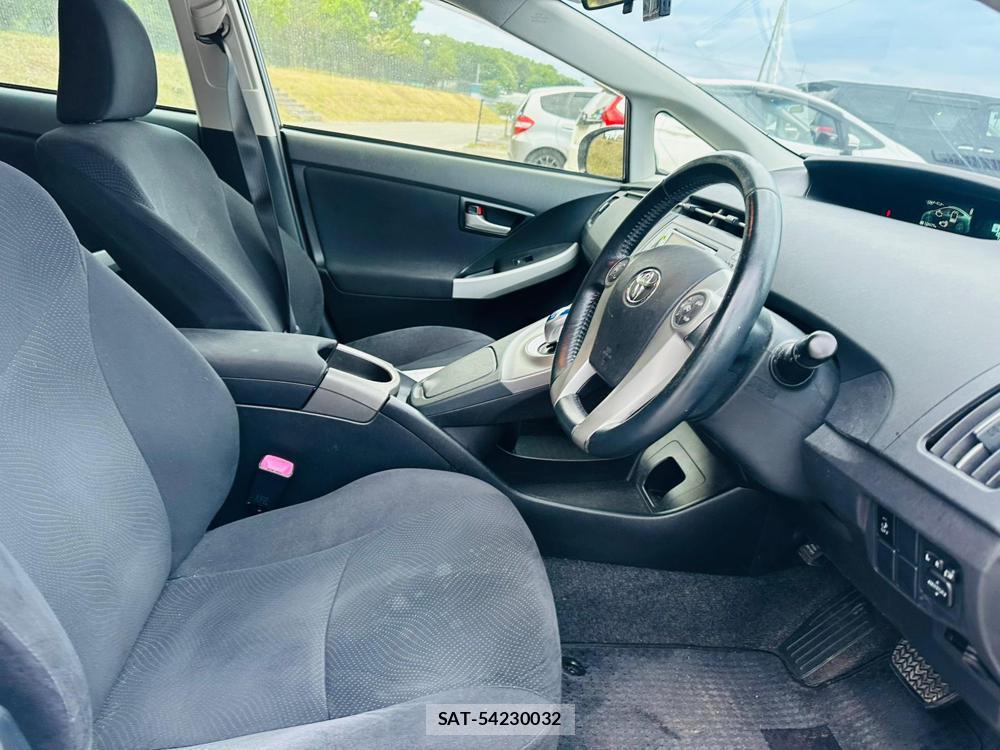 Toyota PRIUS 2012 6904588-11
