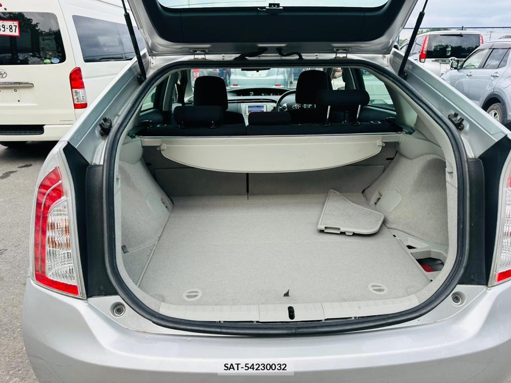 Toyota PRIUS 2012 6904588-24
