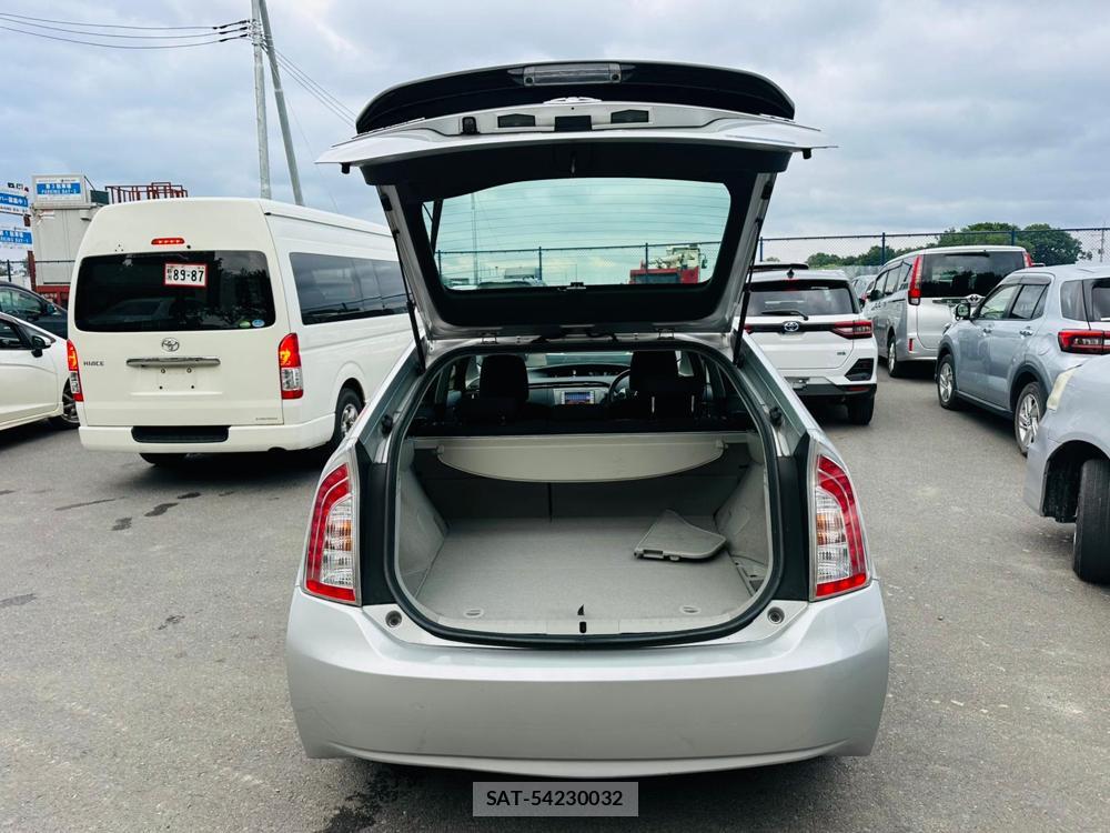 Toyota PRIUS 2012 6904588-25