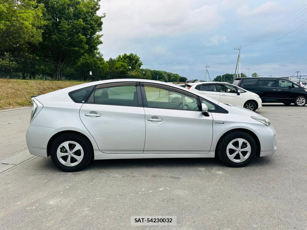 Toyota PRIUS 2012 6904588-5