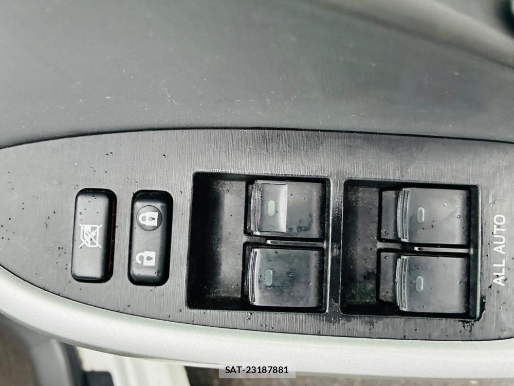 Toyota PRIUS 2010-06 7613152-20