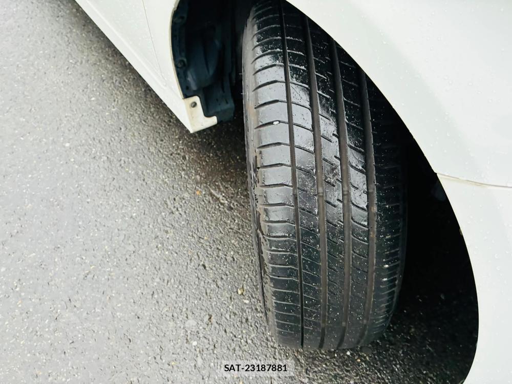 Toyota PRIUS 2010-06 7613152-31