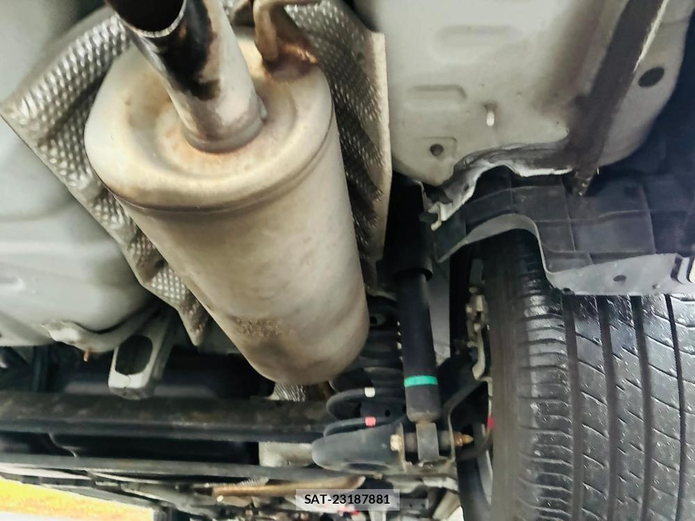 Toyota PRIUS 2010-06 7613152-35
