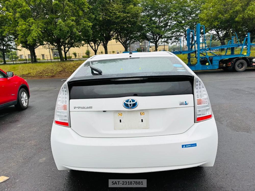 Toyota PRIUS 2010-06 7613152-3