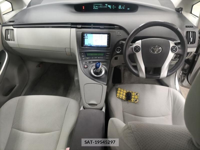 Toyota PRIUS 2010-05 8044011-4