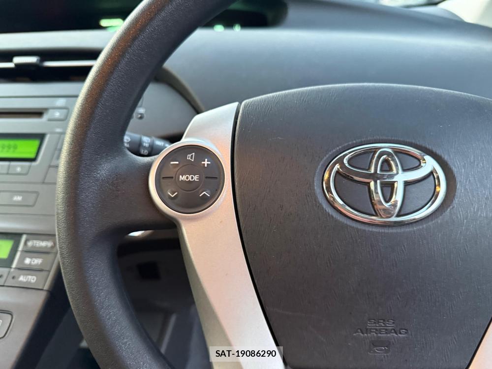 Toyota PRIUS 2011-02 1797340-15