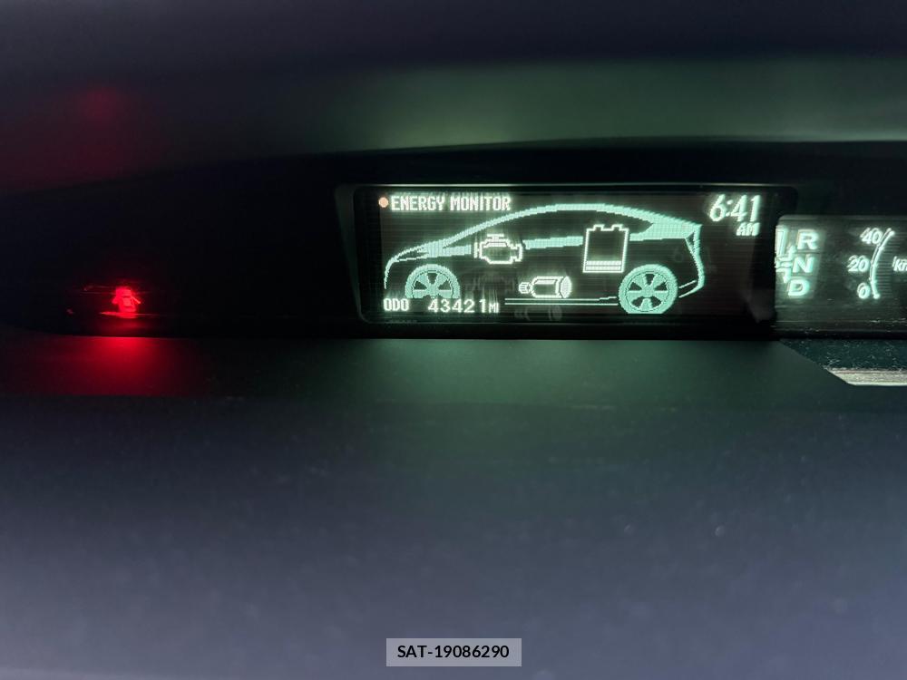 Toyota PRIUS 2011-02 1797340-18