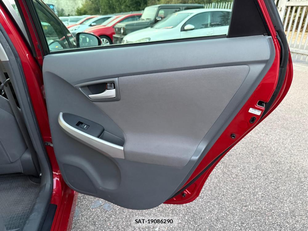 Toyota PRIUS 2011-02 1797340-29