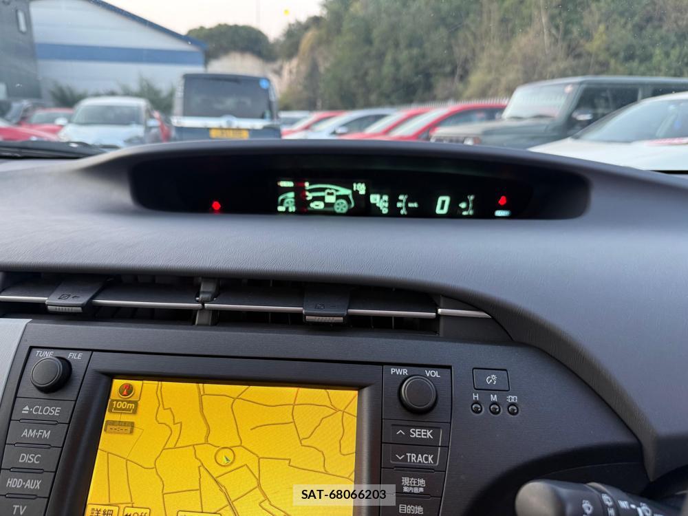 Toyota PRIUS 2010-12 1295222-17