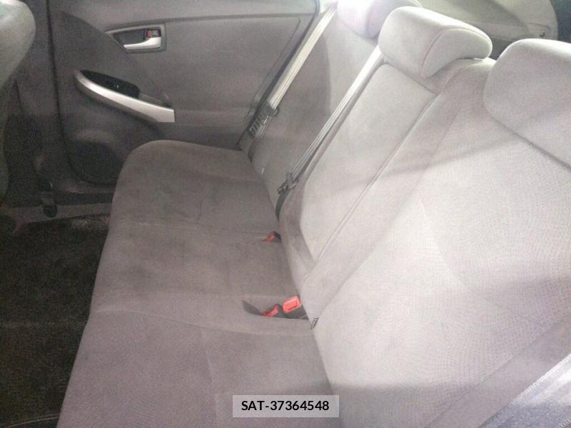Toyota  2011-06 8112290-5