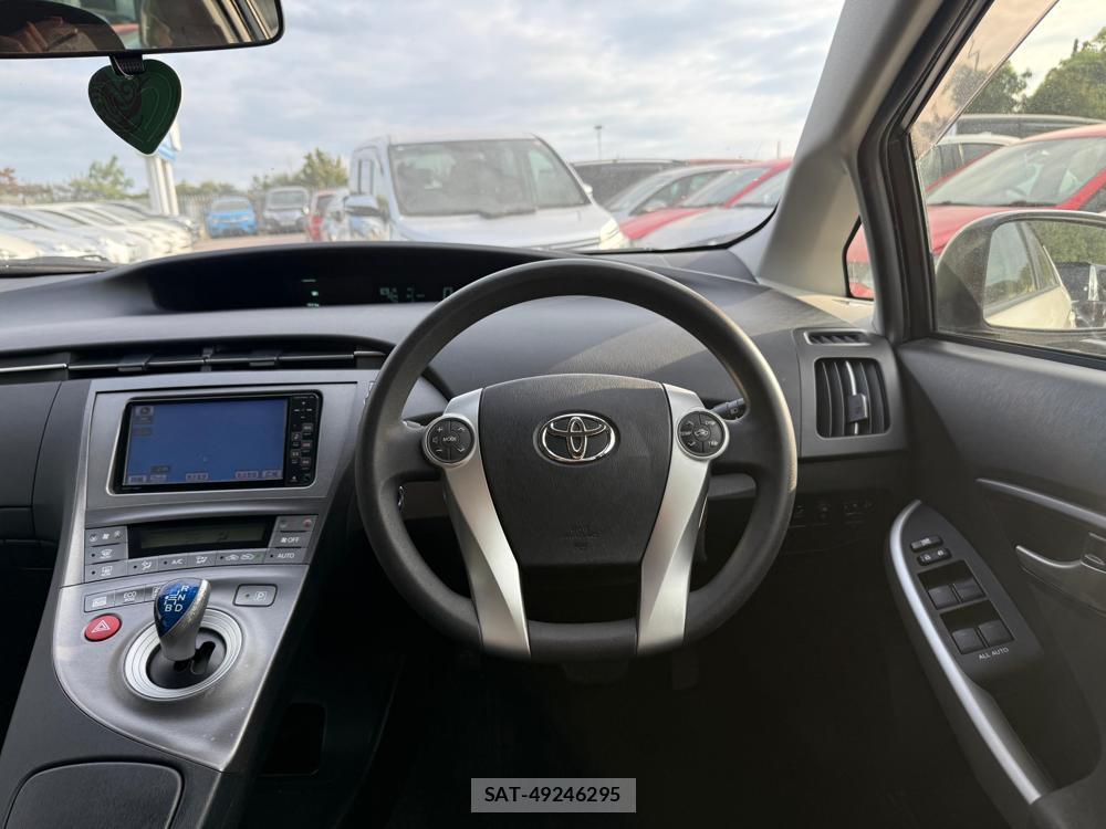 Toyota PRIUS 2012-03 1797345-13