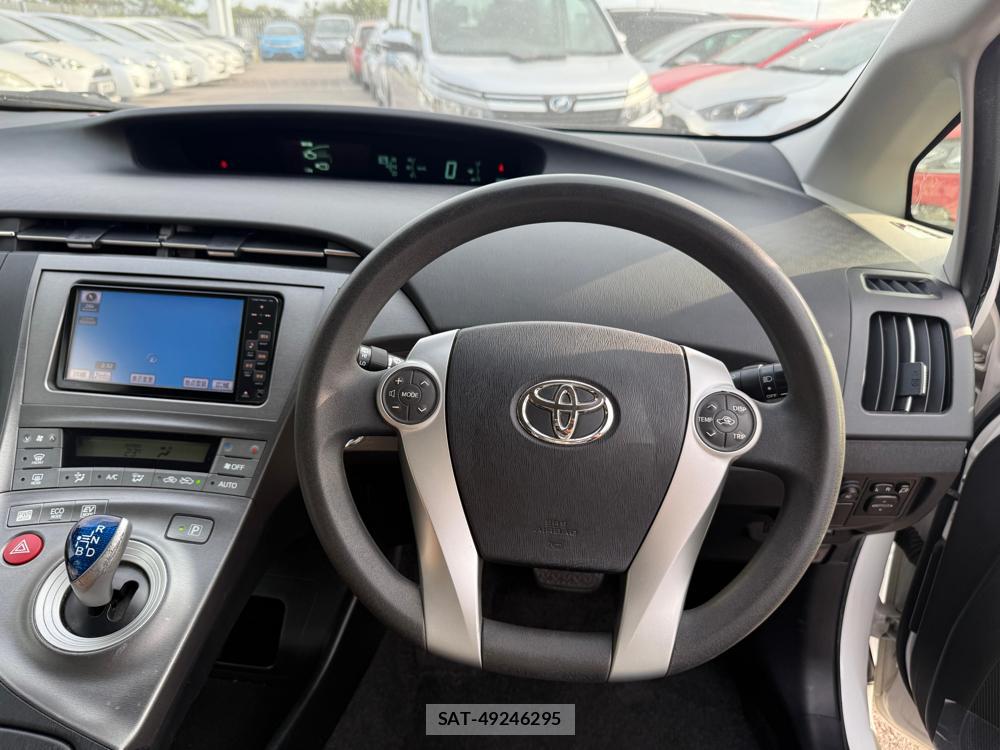 Toyota PRIUS 2012-03 1797345-15