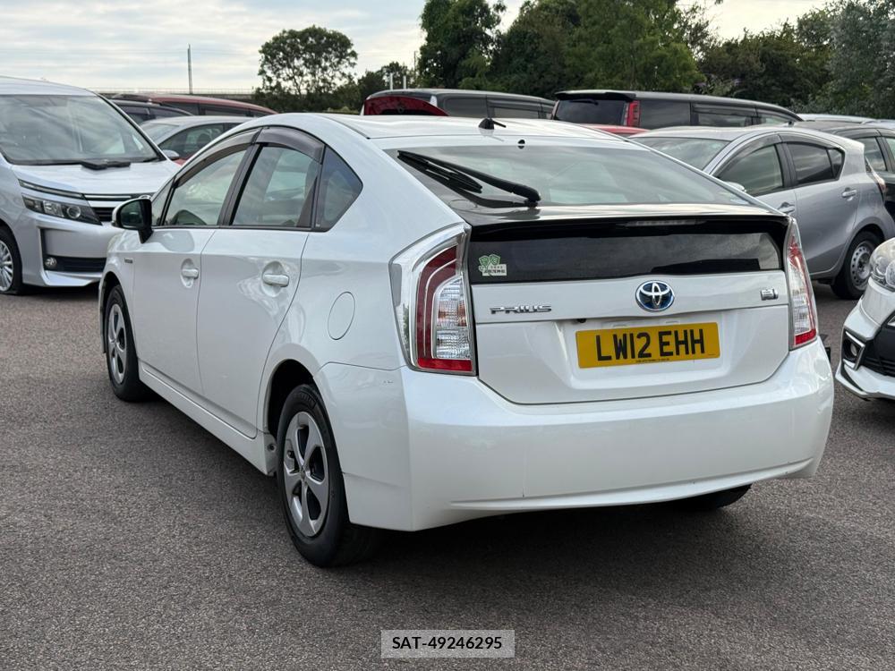 Toyota PRIUS 2012-03 1797345-2