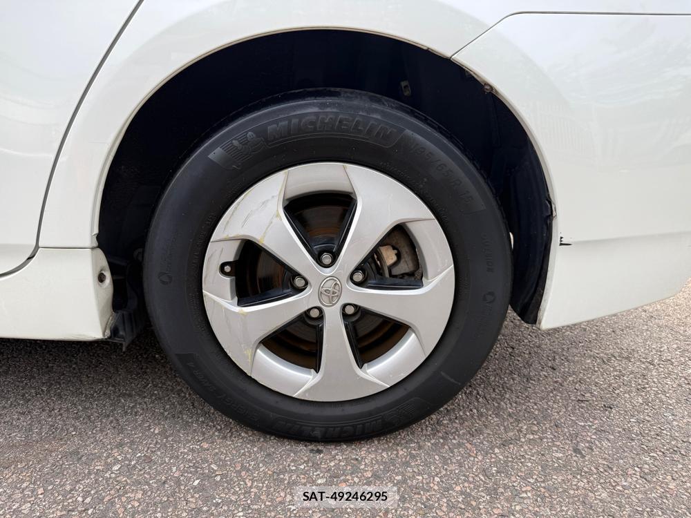 Toyota PRIUS 2012-03 1797345-35