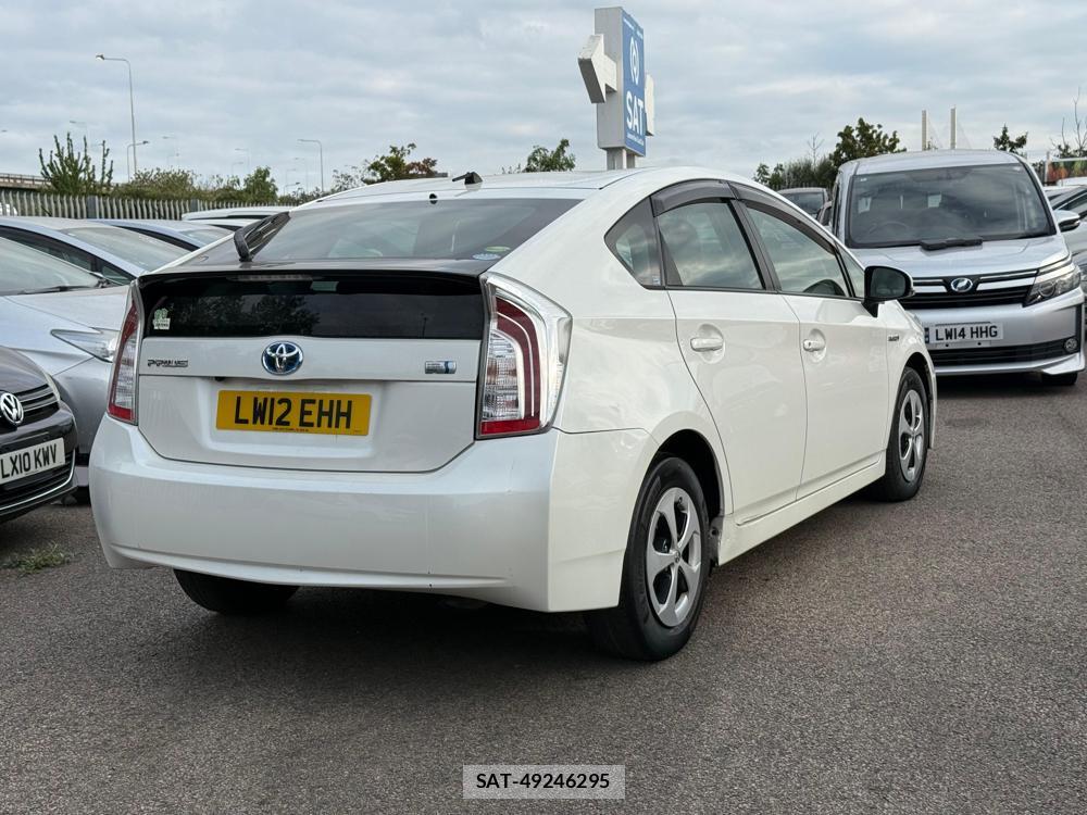 Toyota PRIUS 2012-03 1797345-4