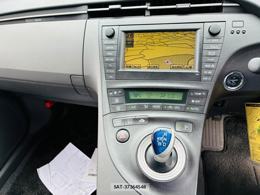 Toyota PRIUS 2011-06 8112290-18