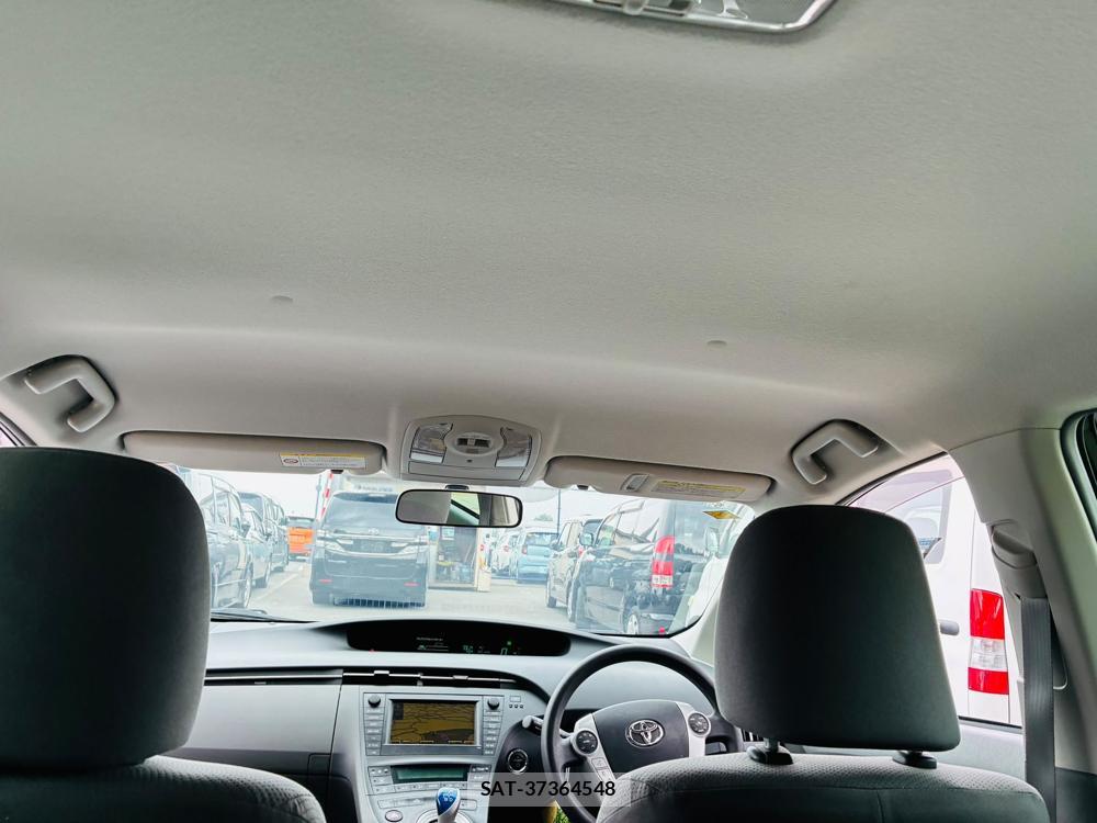 Toyota PRIUS 2011-06 8112290-23