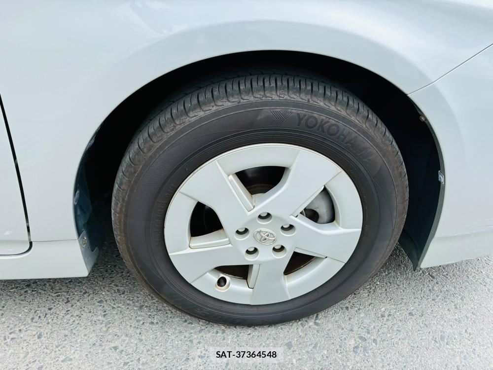Toyota PRIUS 2011-06 8112290-27