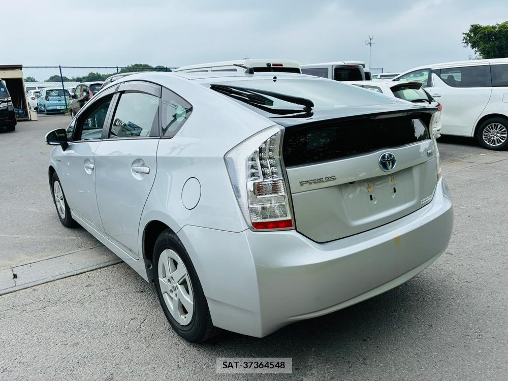 Toyota PRIUS 2011-06 8112290-2