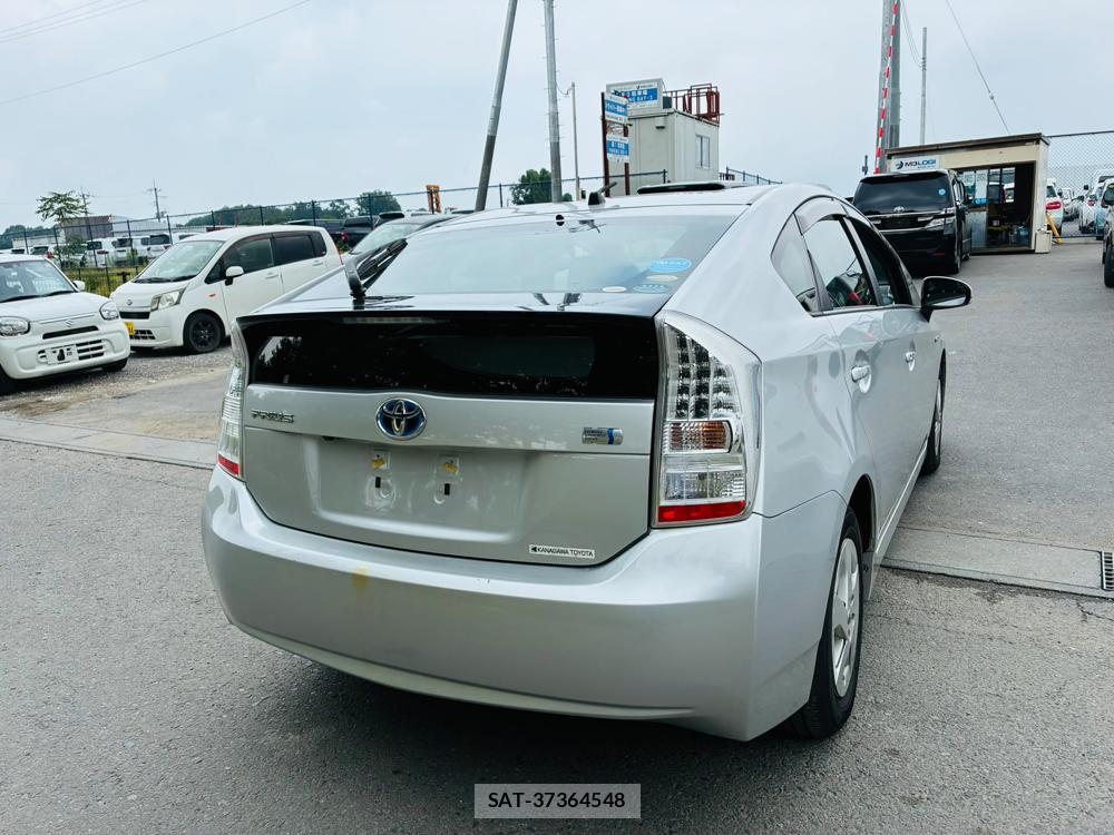 Toyota PRIUS 2011-06 8112290-4