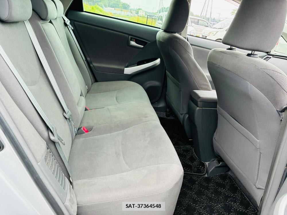 Toyota PRIUS 2011-06 8112290-8