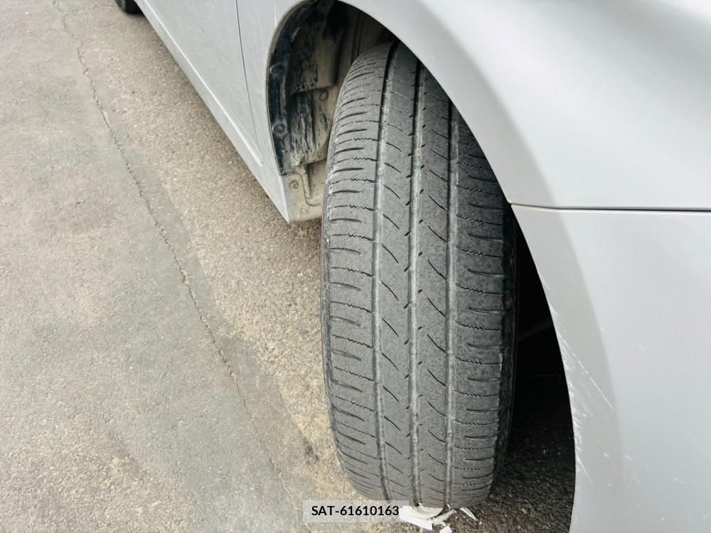 Toyota PRIUS 2011/07 8173291-29